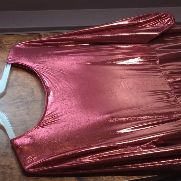 Torrid Red Metallic Shiny Foil Party Dress Size 4 4x 26W New! - Picture 5 of 7
